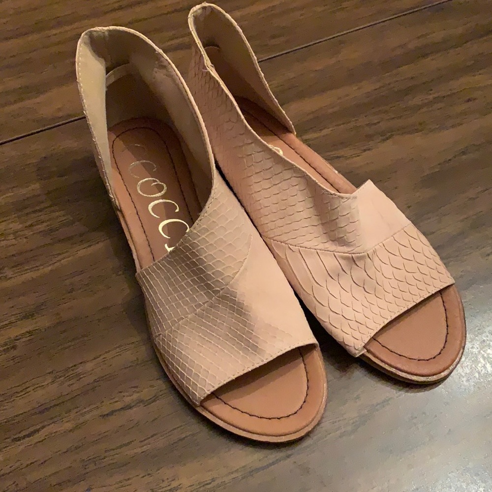 CCOCCI Cutout Flats